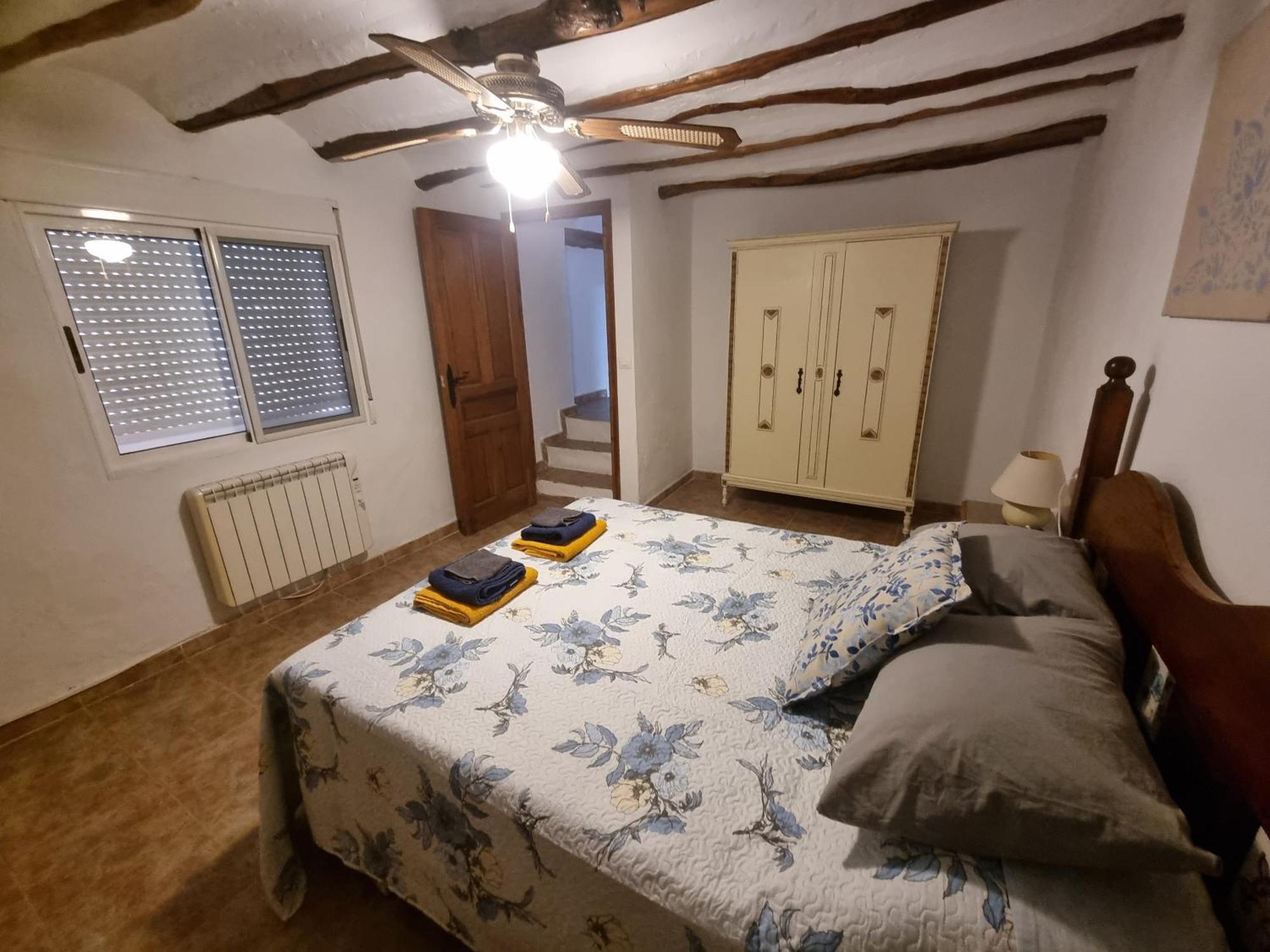 Casa Arriba Village House In Zarra Kültér fotó